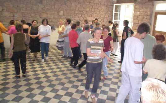 LES ATELIERS DE DANSES