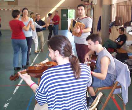 LES ATELIERS DE DANSES