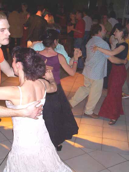 LES BALS